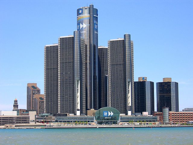 640px-Headquarters_of_GM_in_Detroit